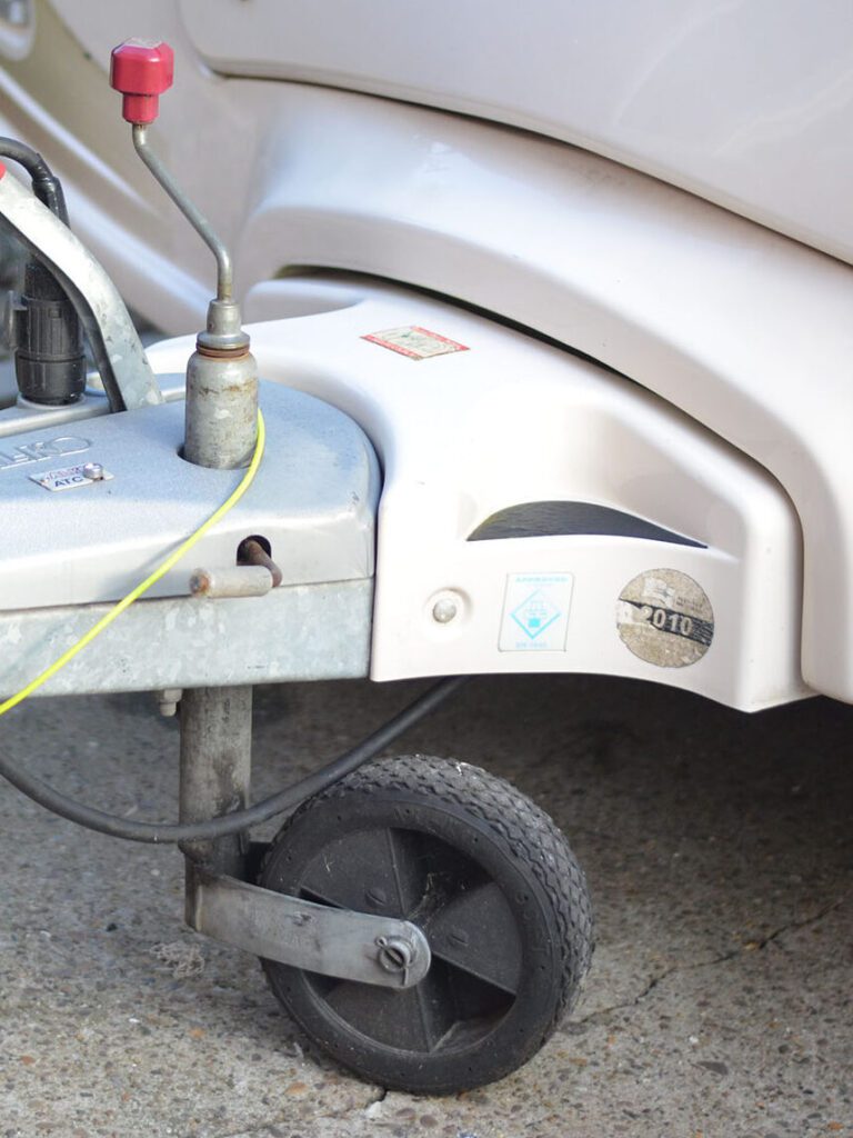 How to Change a Jockey Wheel