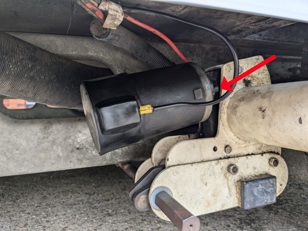 motor mover bolts location